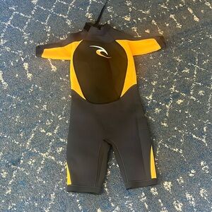 Spring suit Rip curl size 4